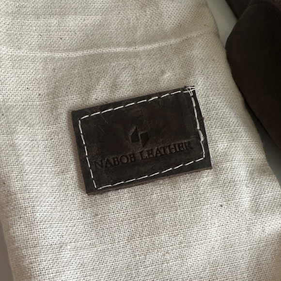 Rustic Leather Mouse Coin Purse - Picture 6 of 7